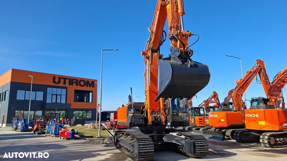 Hitachi ZX290LCN, 30 tone, 2014, 9.152h, latime 2,99m, 3 brate excavare, inst picon, inst rotire, gresare automata, Cupla rapida hidr, cupa 1,8mc, senile 80% ok, ad sapare 7m, bolt diam 90mm, 3 pompe hidr HITACHI, STARE BUNA-PROMOTIE 66.900 EUR+Tva - 40