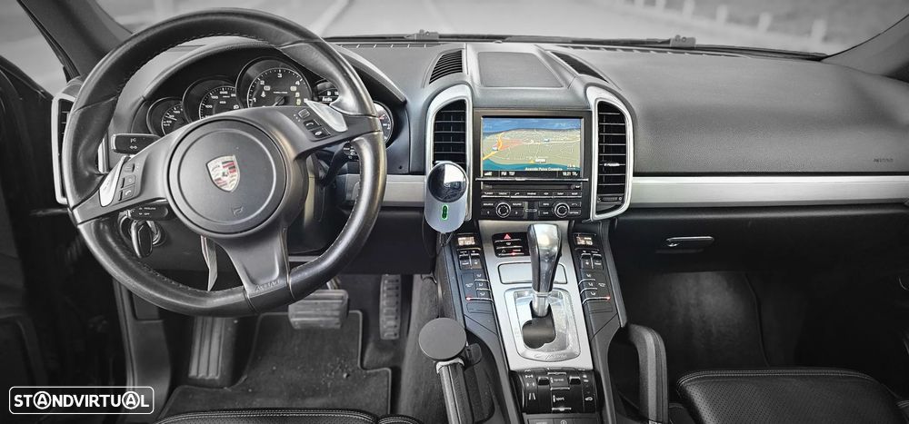 Porsche Cayenne Standard - 8