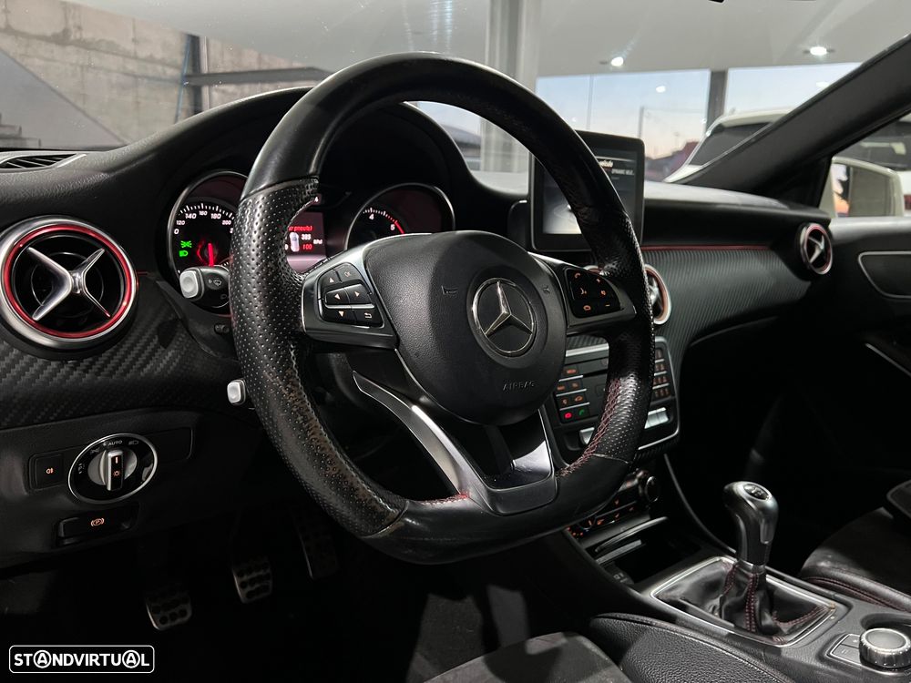 Mercedes-Benz A 180 d AMG Line - 10