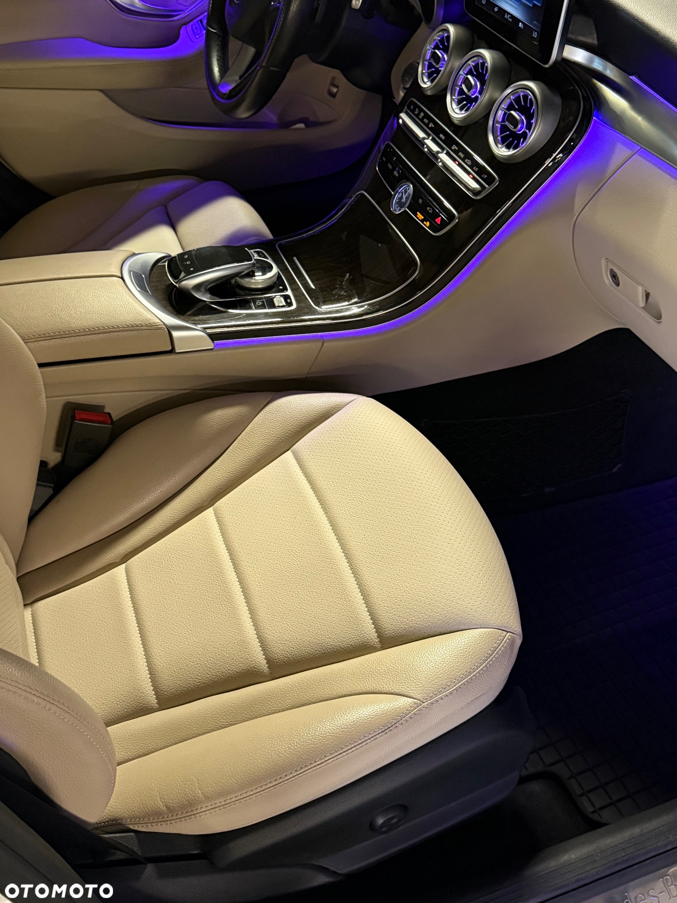 Mercedes-Benz Klasa C 300 7G-TRONIC - 8