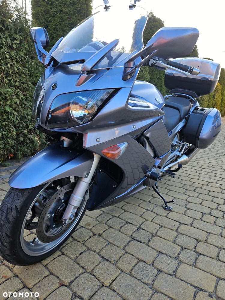 Yamaha FJR - 9