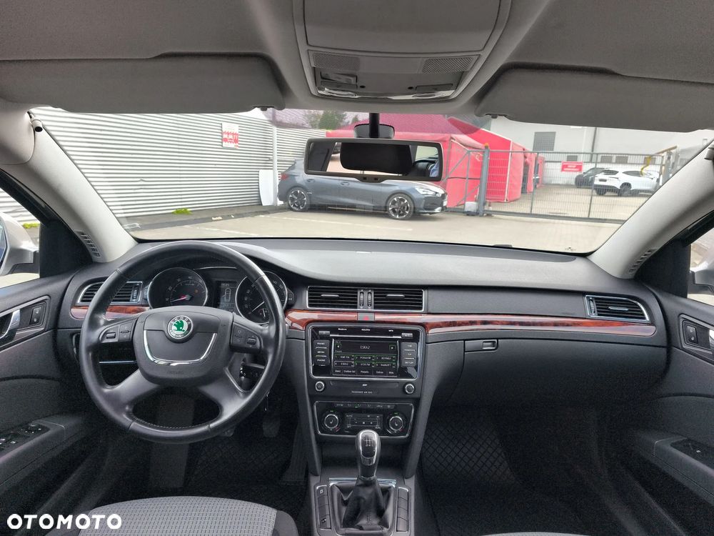 Skoda Superb 1.8 TSI Ambition - 29