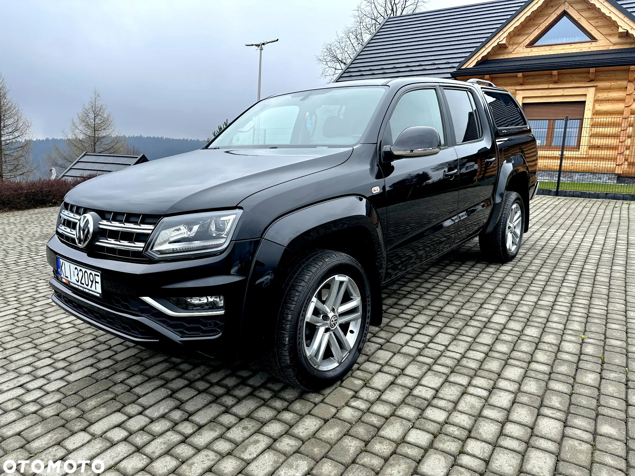 Volkswagen Amarok 3.0 TDI 4MOTION Autm Highline - 2