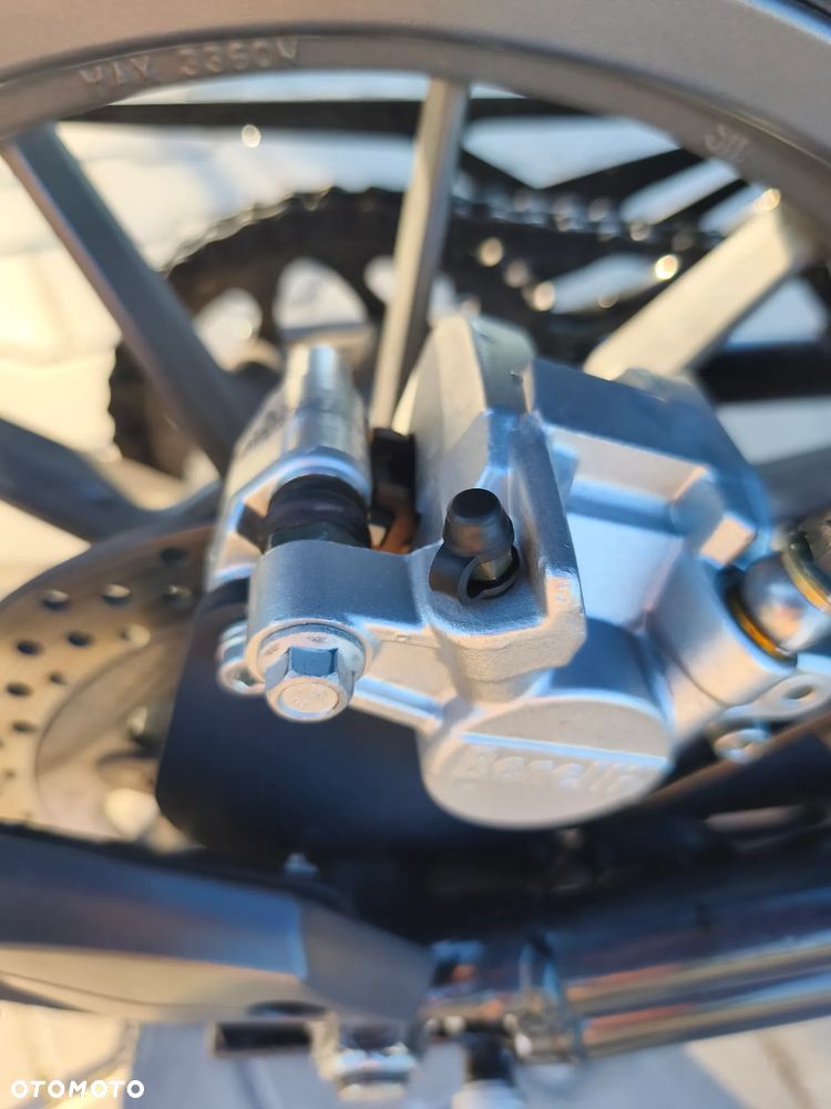 Benelli TRK 502 - 15