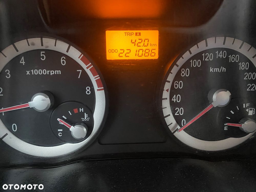 Kia Rio - 25