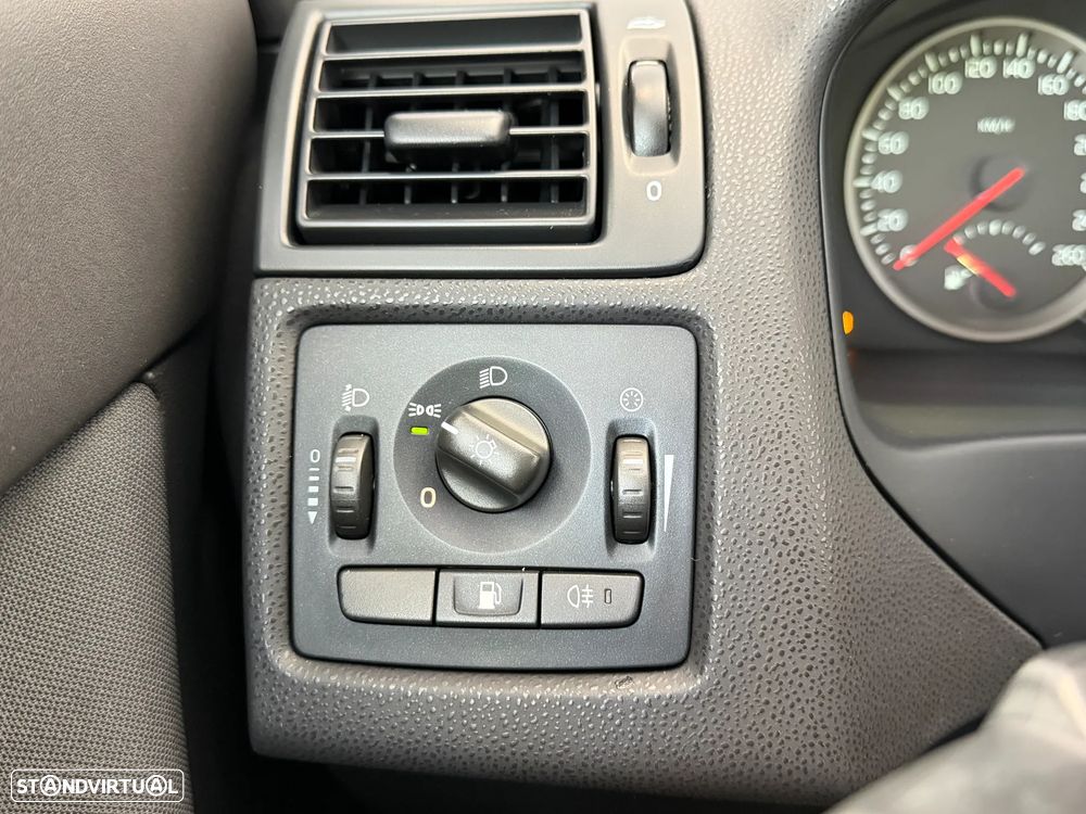 Volvo S40 2.0 D Nível 1 - 29