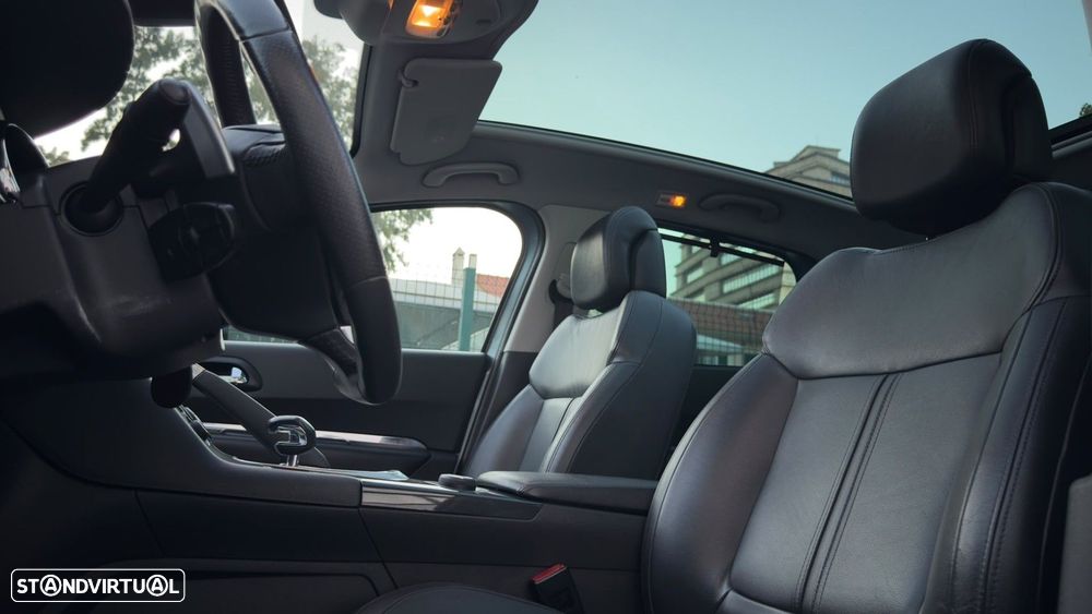 Peugeot 3008 2.0 HDi Hybrid4 99g - 14