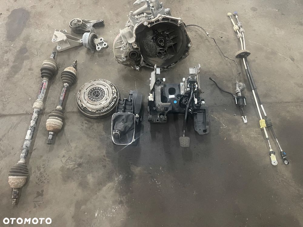 OPEL INSIGNIA A 1.8 PRZEKŁADKA Z SKRZYNI AUTOMAT NA MANUAL - 1