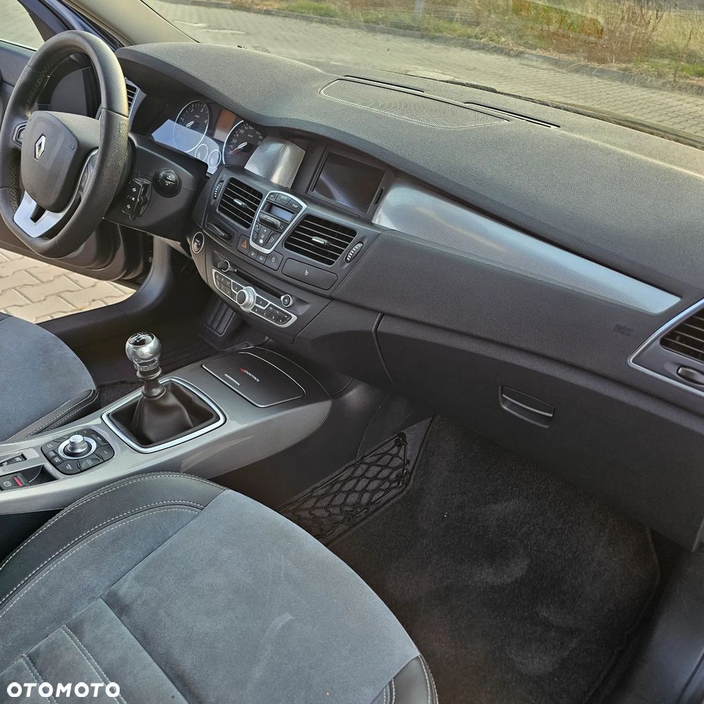 Renault Laguna dCi 180 FAP GT - 13