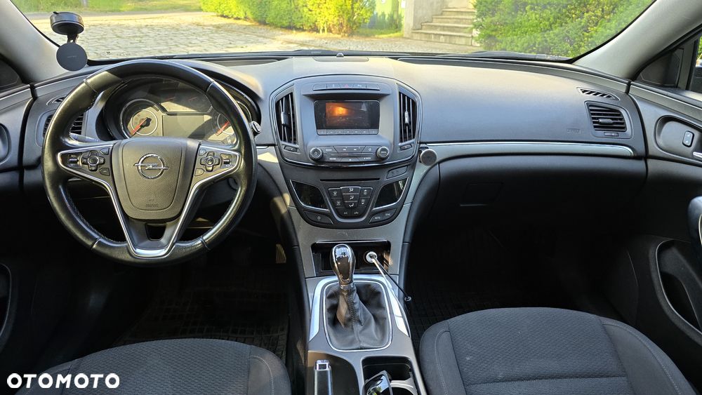 Opel Insignia 2.0 CDTI - 12