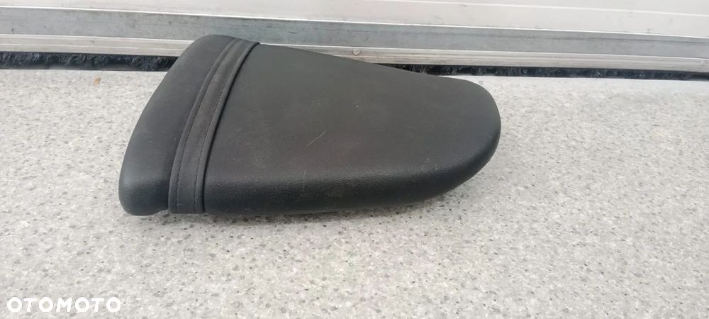 siedzenie pasażera kanapa Suzuki GSXR 600/750 (nr1121) - 4