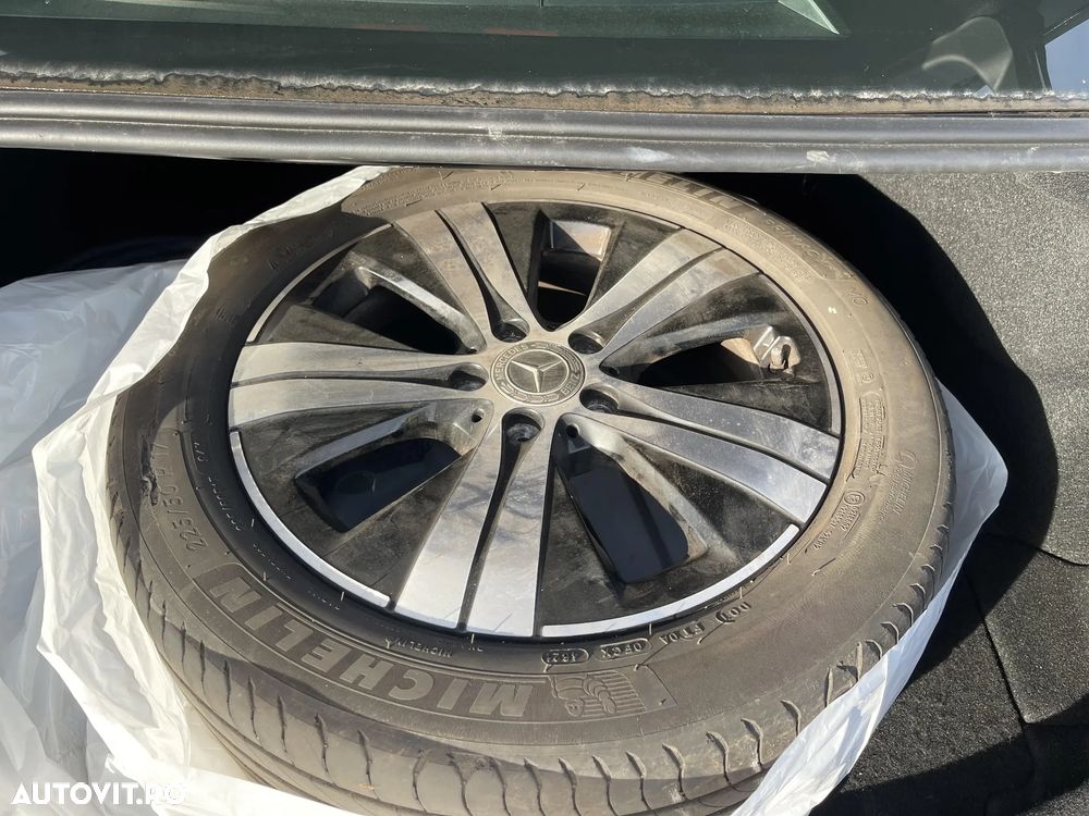 Mercedes-Benz C - 26