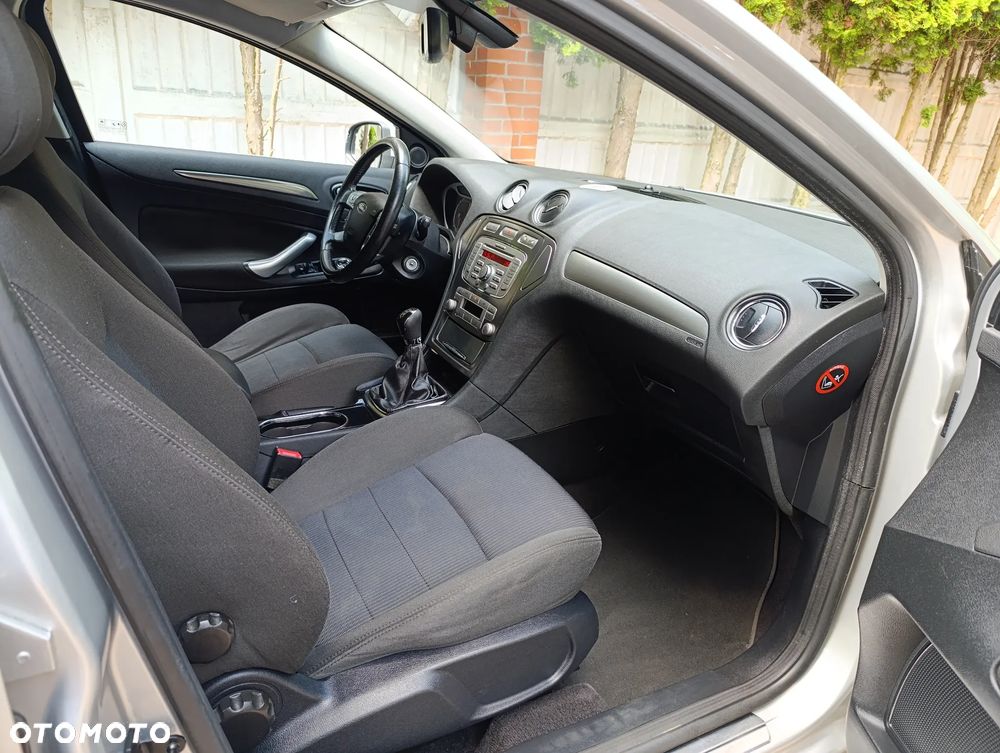 Ford Mondeo - 11