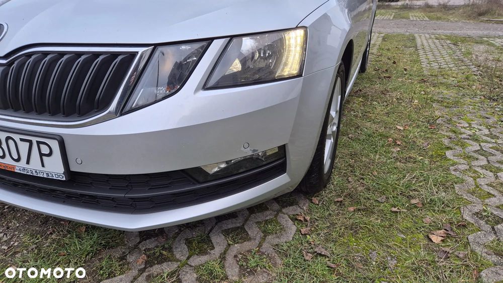 Skoda Octavia 1.6 TDI SCR Active - 11