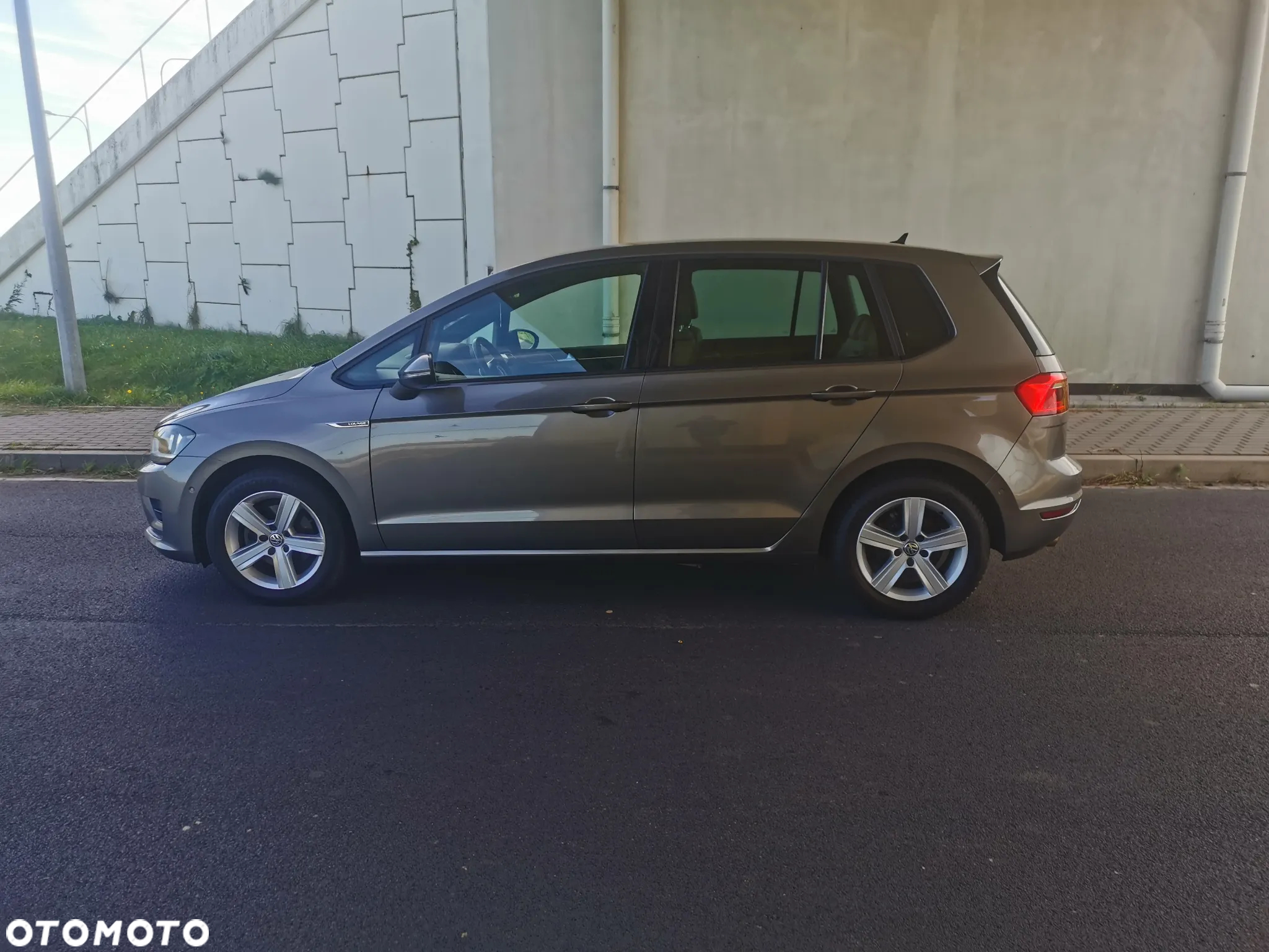 Volkswagen Golf Sportsvan VII SV 1.6 TDI BMT Trendline - 17