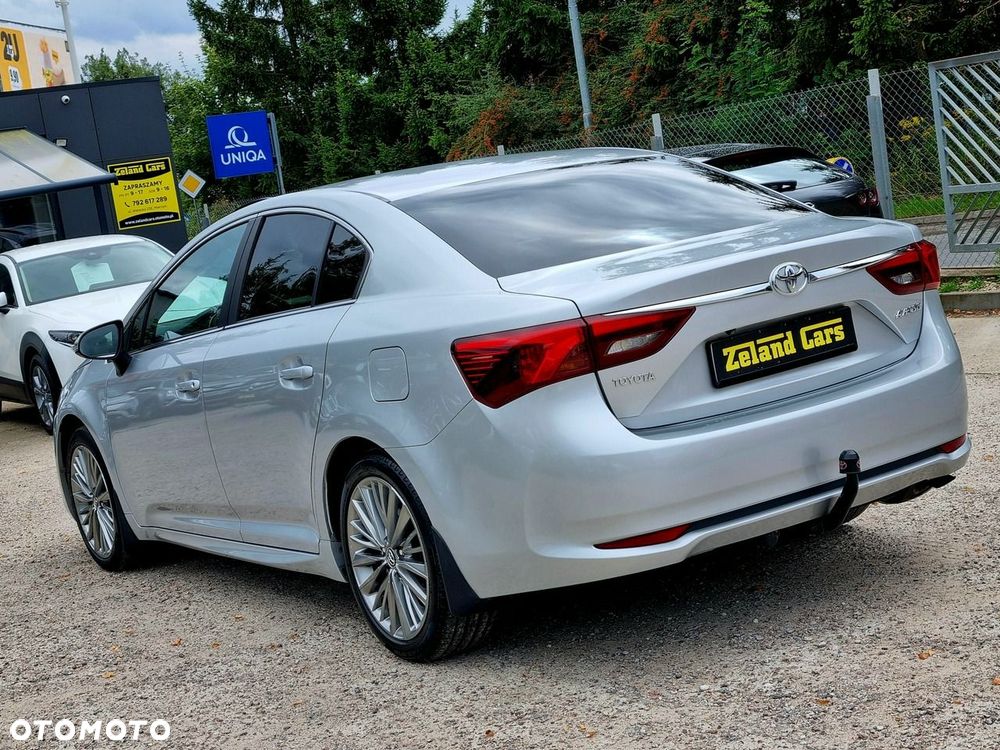 Toyota Avensis 1.8 Style - 7