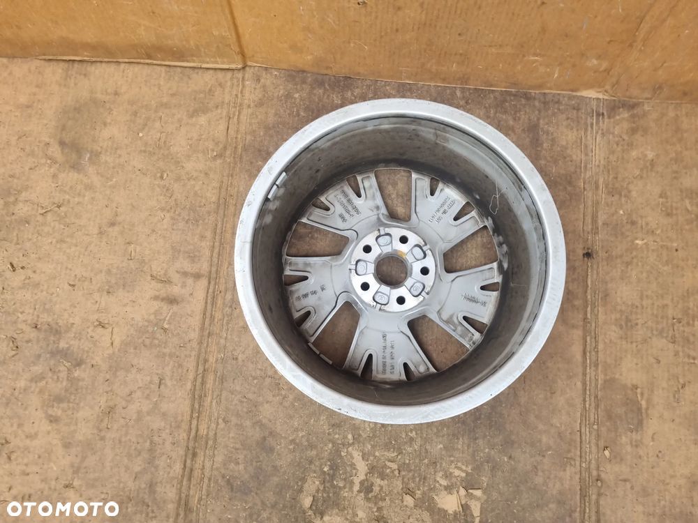 AUDI A3 8Y0 ALUFELGA 8,0"x17" ET46 - 3