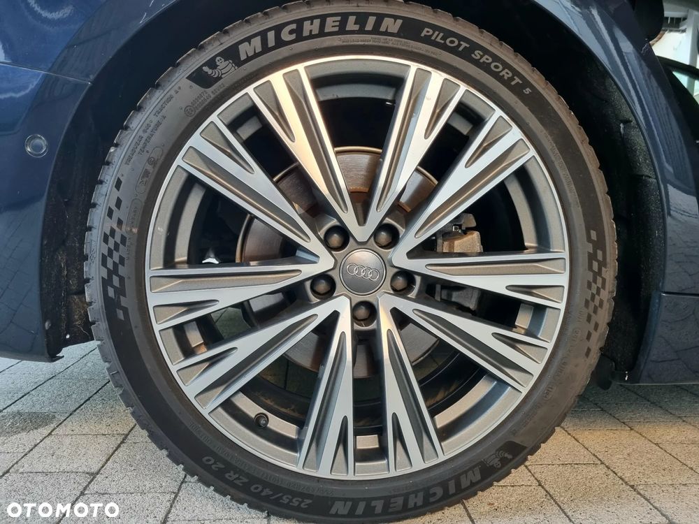 Audi A6 - 12