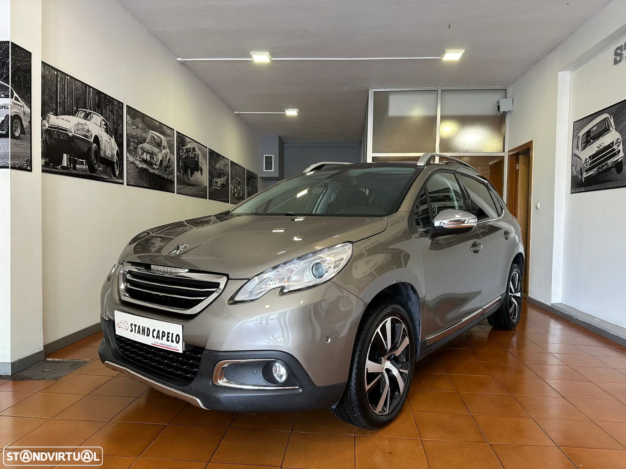Peugeot 2008 1.2 PureTech Allure EAT6 - 1