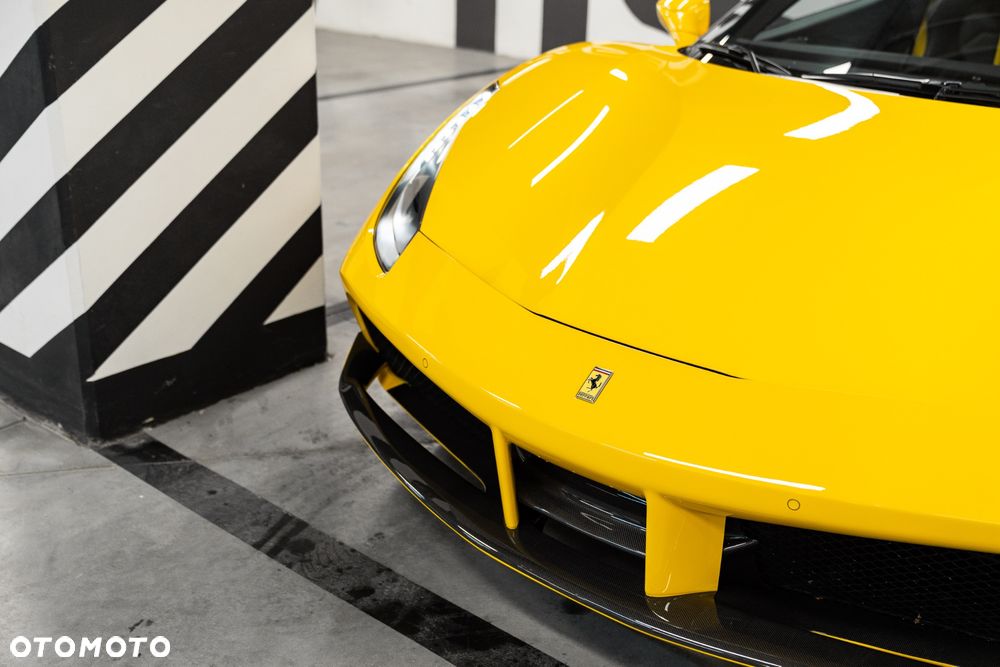 Ferrari 488 - 7