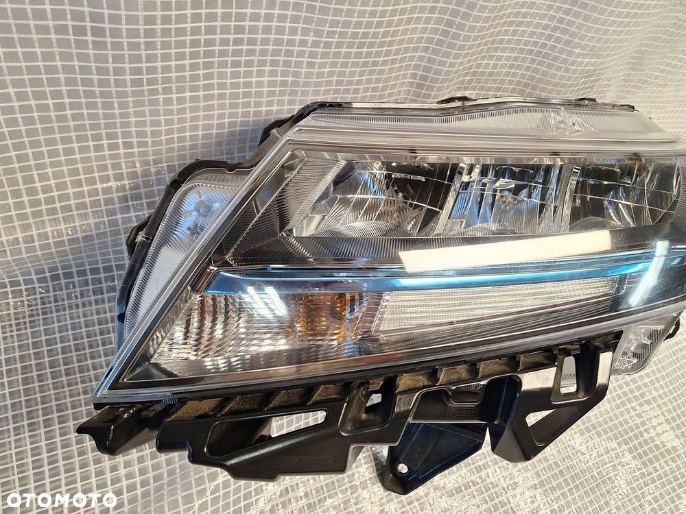 suzuki vitara III  lift reflektor lampa lewa full led orginal demont eu - 3