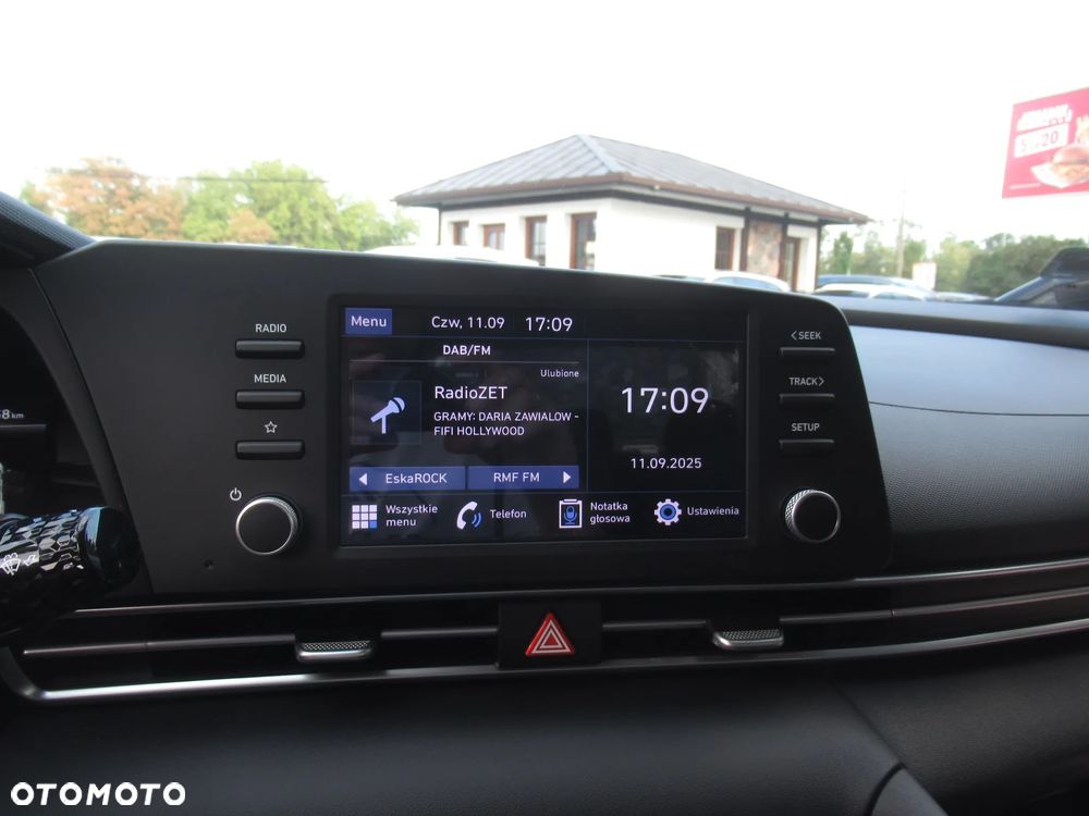 Hyundai Elantra 1.6 Smart CVT - 18