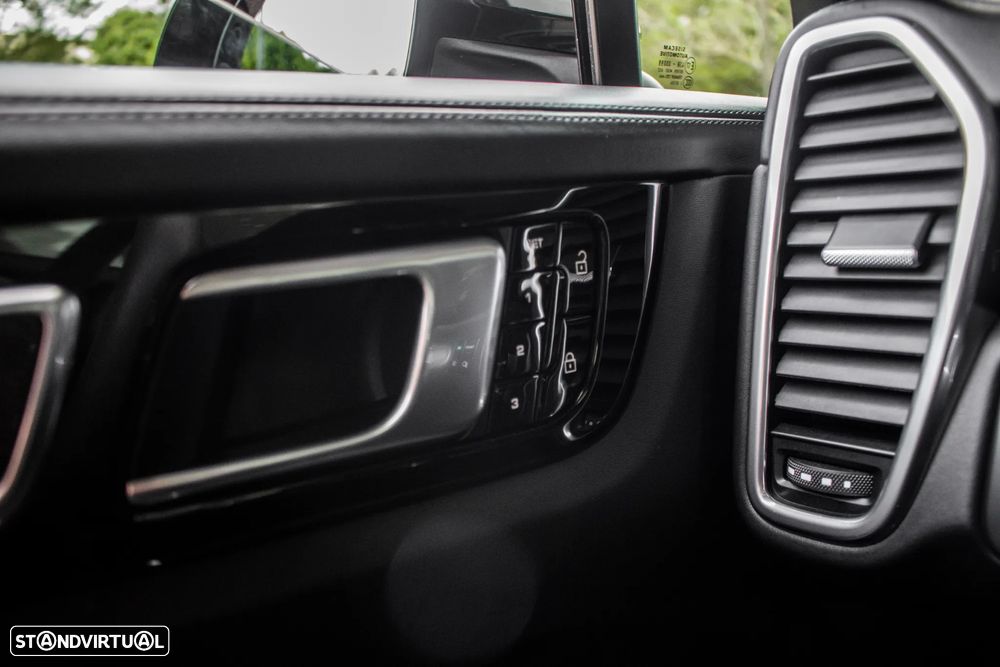 Porsche Cayenne Coupé E-Hybrid - 18