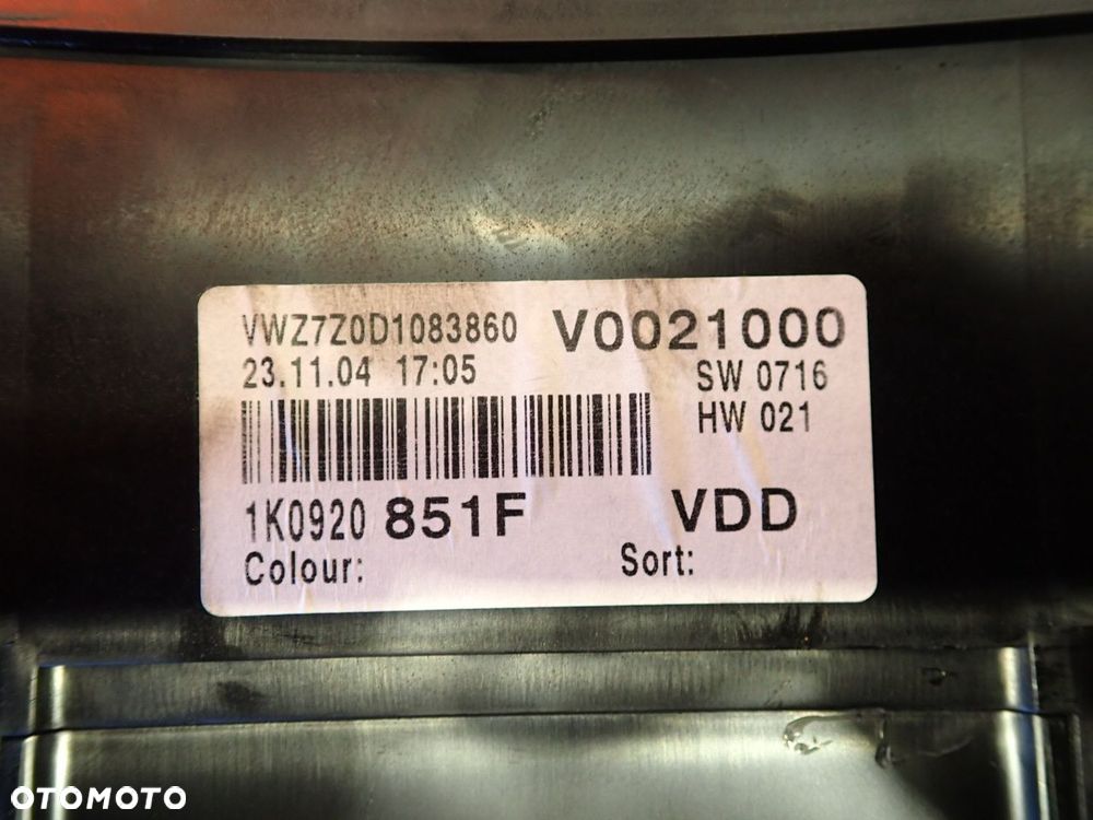 LICZNIK VOLKSWAGEN GOLF V - 7
