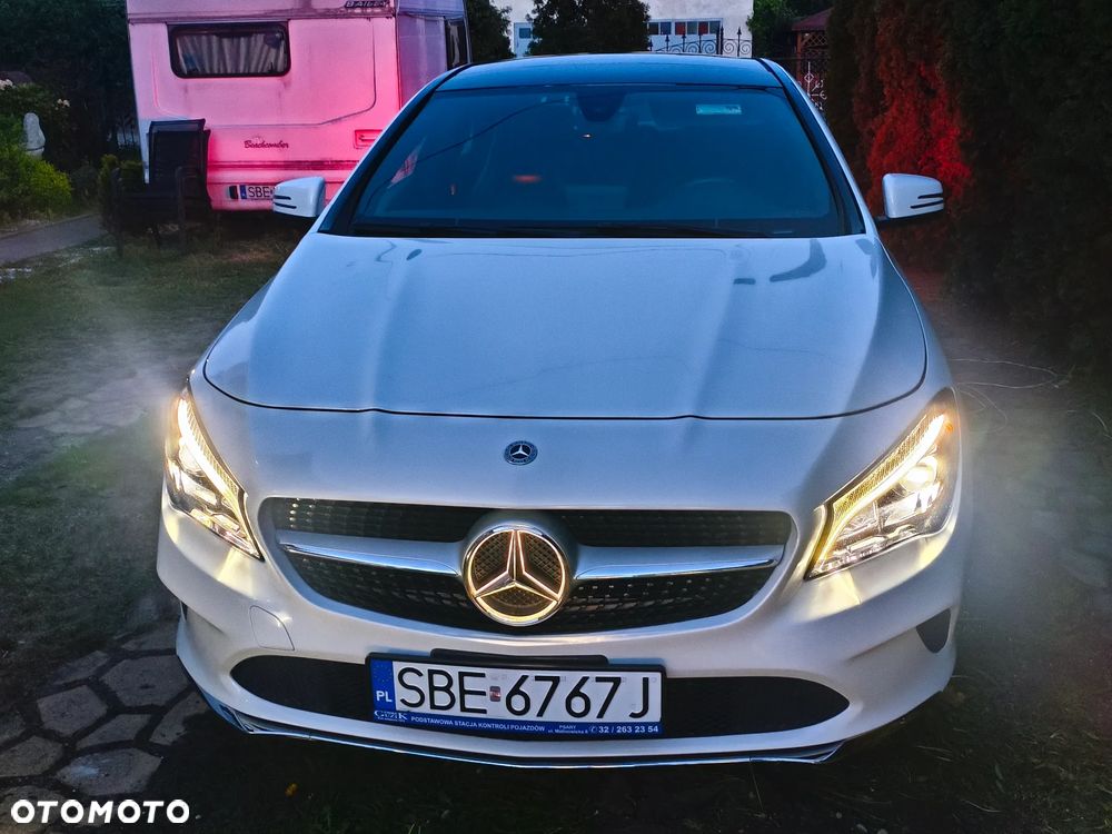 Mercedes-Benz CLA 250 4Matic 7G-DCT - 31
