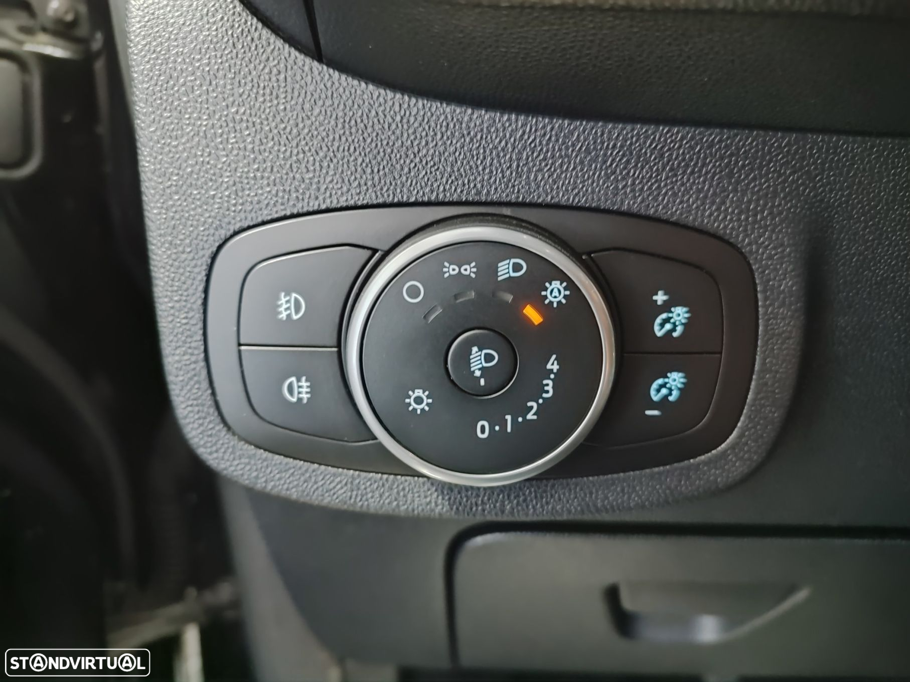 Ford Fiesta 1.0 EcoBoost ST-Line - 34