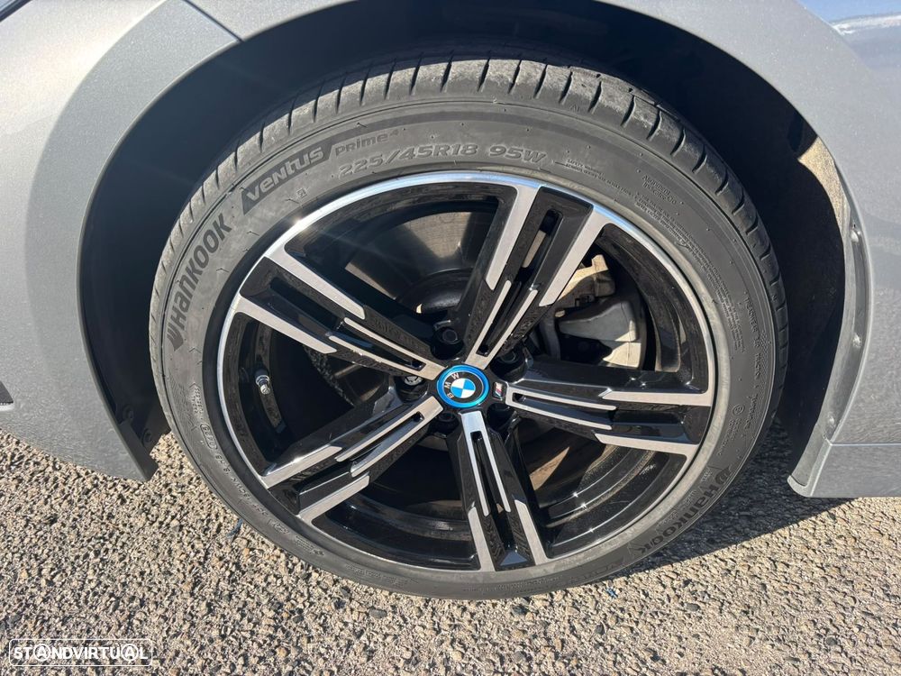 BMW 320 e Pack Desportivo M Auto - 60