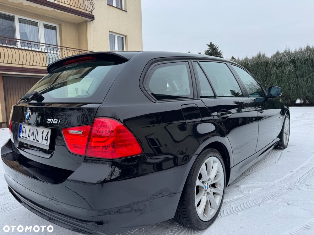 BMW Seria 3 318i Edition Lifestyle - 21