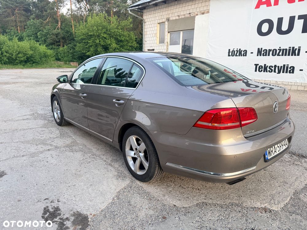 Volkswagen Passat 1.8 TSI Comfortline - 2