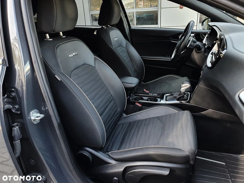 Kia Ceed 1.5 T-GDI GT-Line DCT - 10