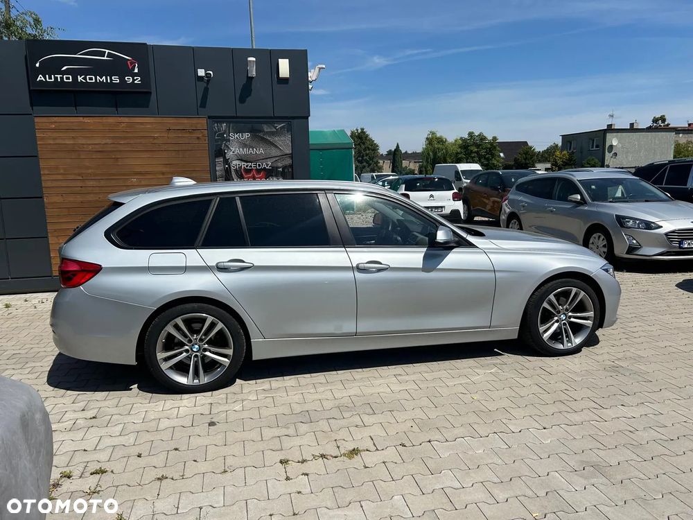 BMW Seria 3 318d Touring Sport Line - 4