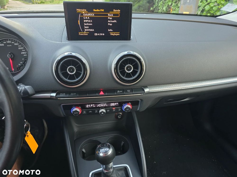 Audi A3 3-drzwiowe 1.4T FSI Attraction - 15
