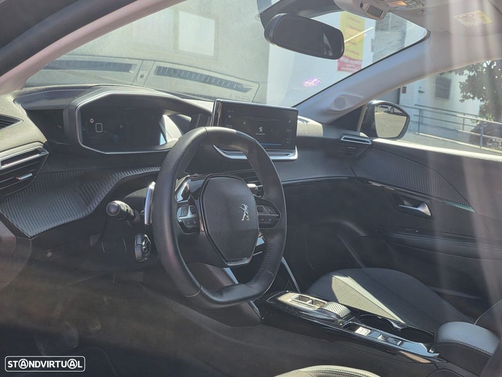 Peugeot 208 1.2 PureTech Allure Pack EAT8 - 37