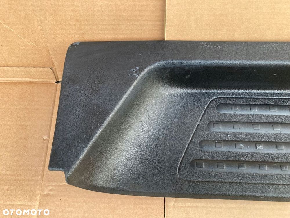 VW T5 TRANSPORTER Lift 10- Stopień Nakładka na próg drzwi przesuwne lewe - 3