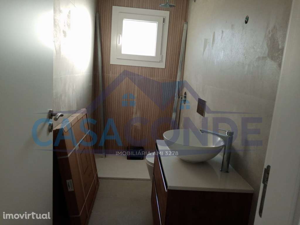 Moradia Isolada Duplex C/Piscina - Grande imagem: 5/56