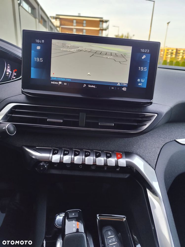 Peugeot 3008 - 18