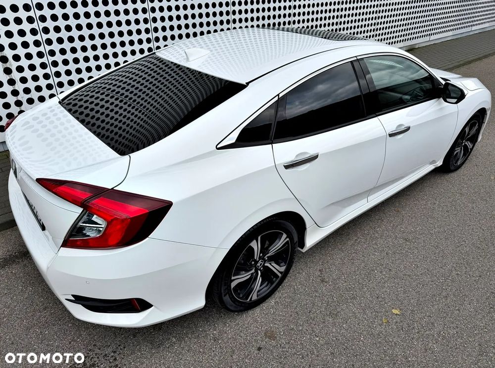Honda Civic 1.5 i-VTEC Turbo CVT Executive - 10