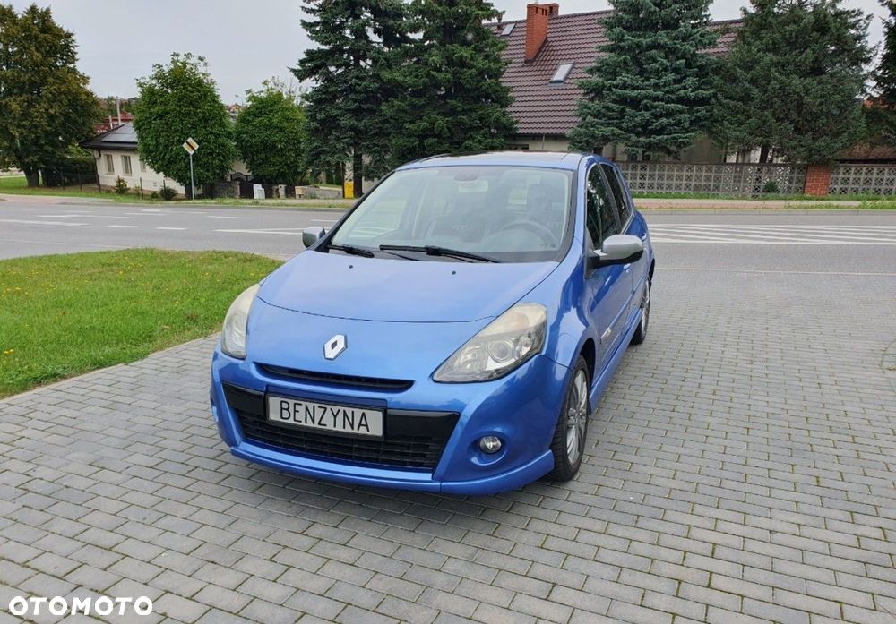 Renault Clio - 1