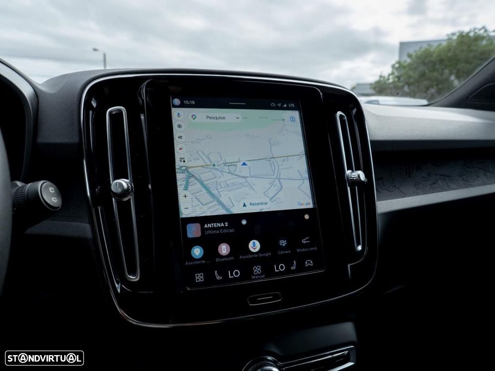 Volvo XC 40 Recharge Core - 37