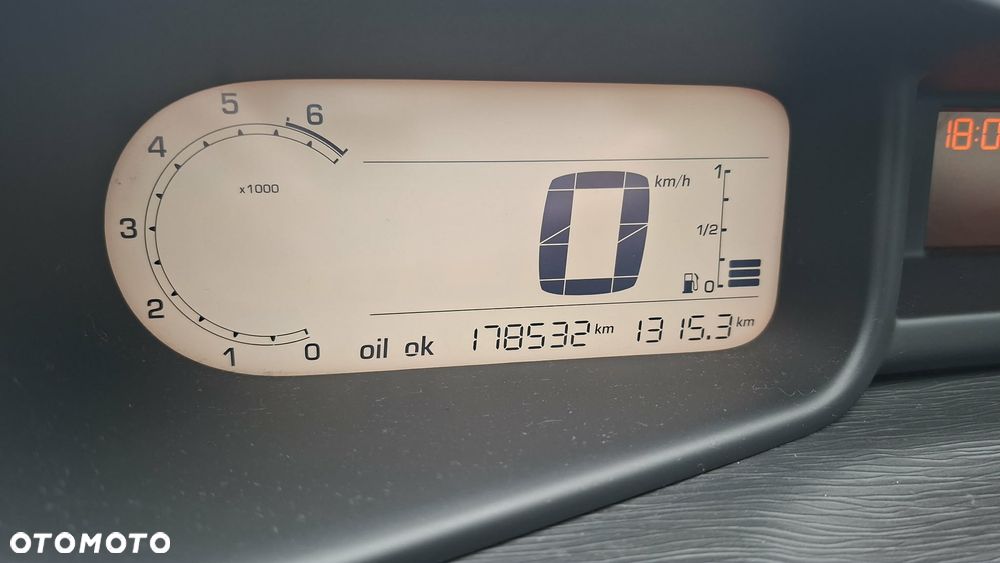 Citroën C3 Picasso VTi 95 Advance - 9