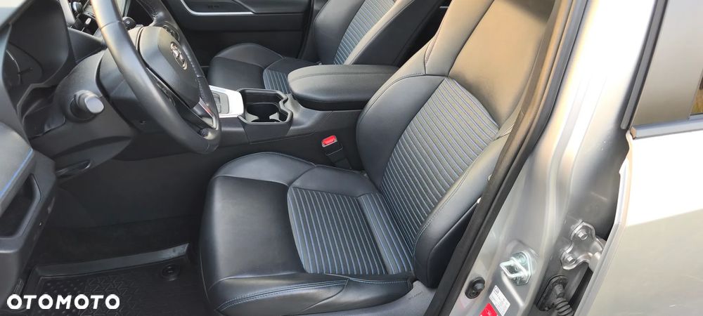 Toyota RAV4 - 14