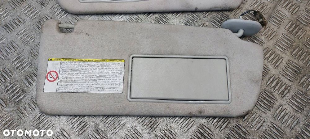 OSŁONA PRZECIWSŁONECZNA LEWA +  PRAWA TOYOTA COROLLA VERSO II - 4