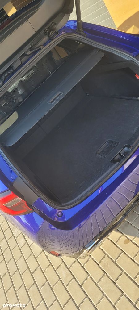 Toyota Corolla 1.8 Hybrid Executive - 16