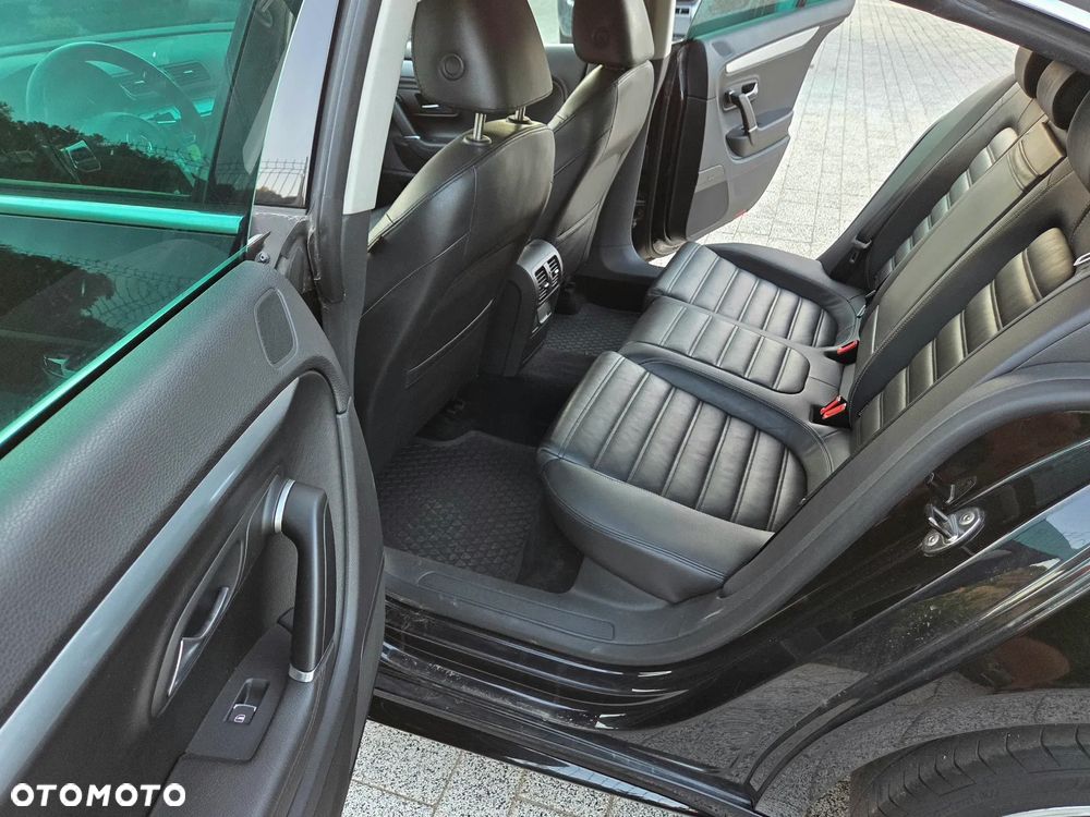 Volkswagen Passat CC 2.0 TDI DSG Exclusive - 8