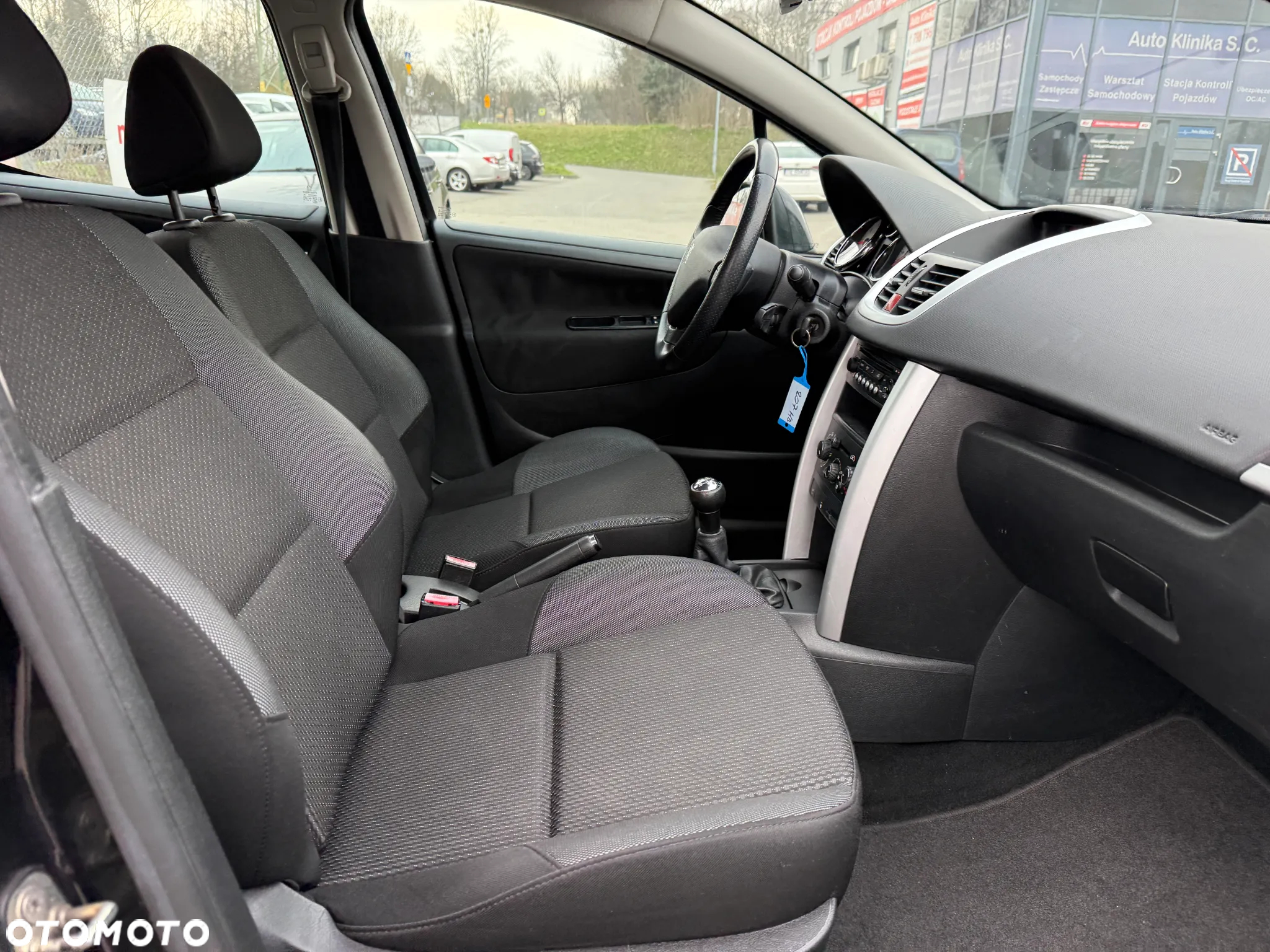 Peugeot 207 1.4 Trendy - 17