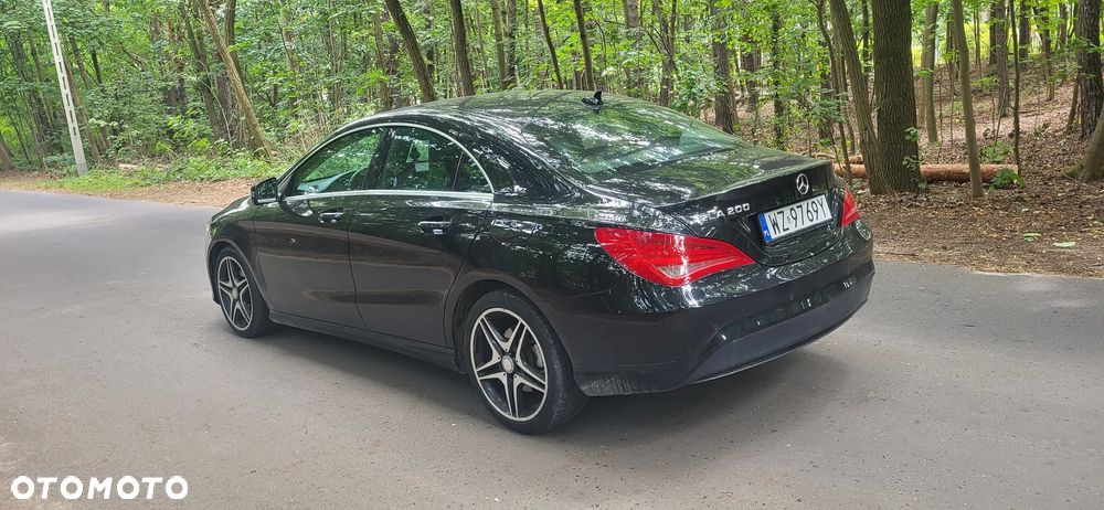 Mercedes-Benz CLA 200 7G-DCT - 3